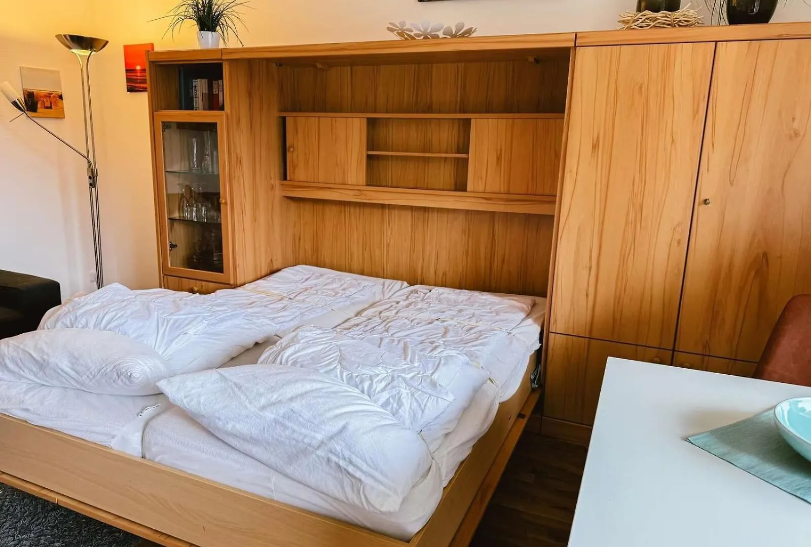 Valentin Homes Love In Duesseldorf Apartment Dusseldorf