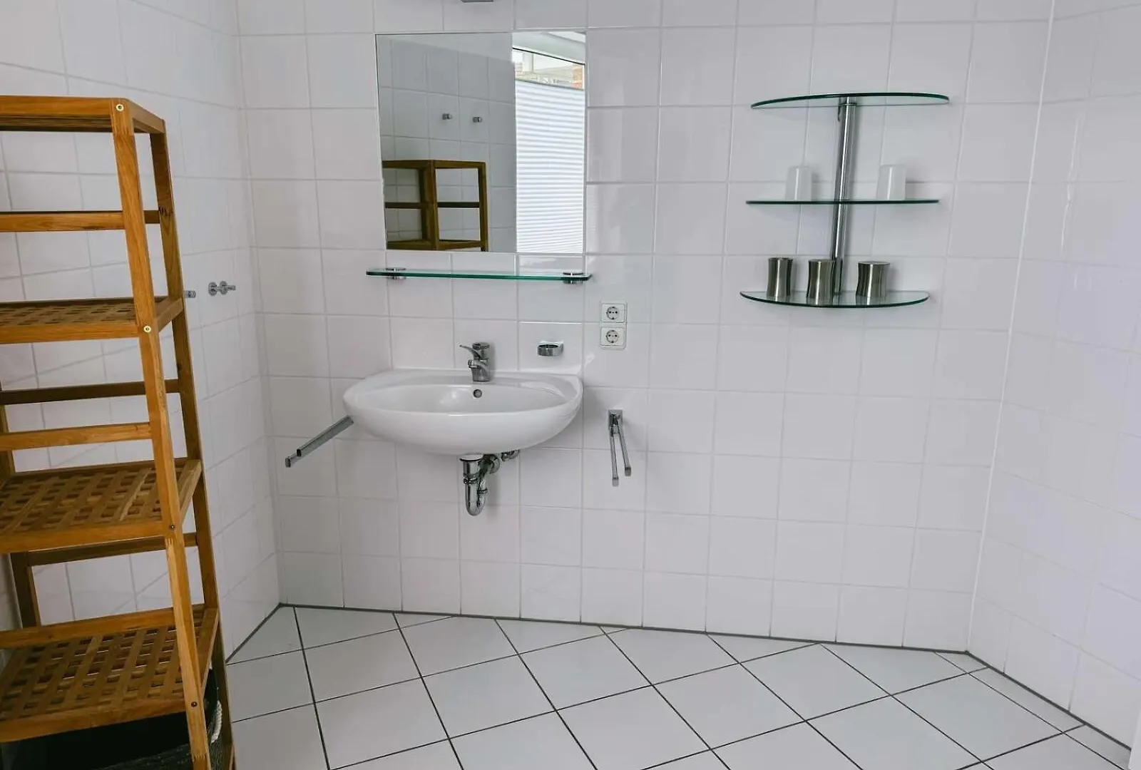 Valentin Homes Love In Duesseldorf Apartment Dusseldorf
